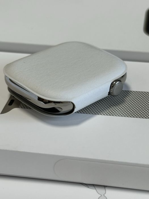 Новий Apple Watch Series 10 46 mm Natural Titanium