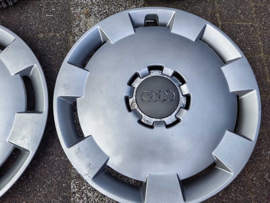 Audi 16" cali Kołpaki Komplet Oryginalne 8P0 A3 A4 A6 TT