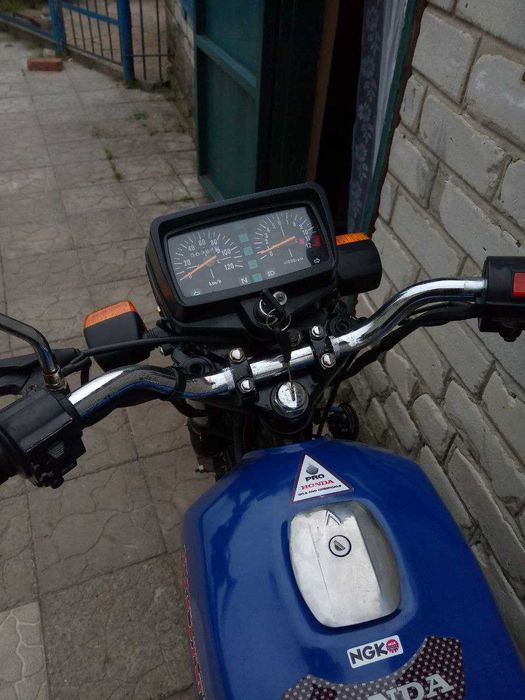 Продам мотоцикл 125 кубов