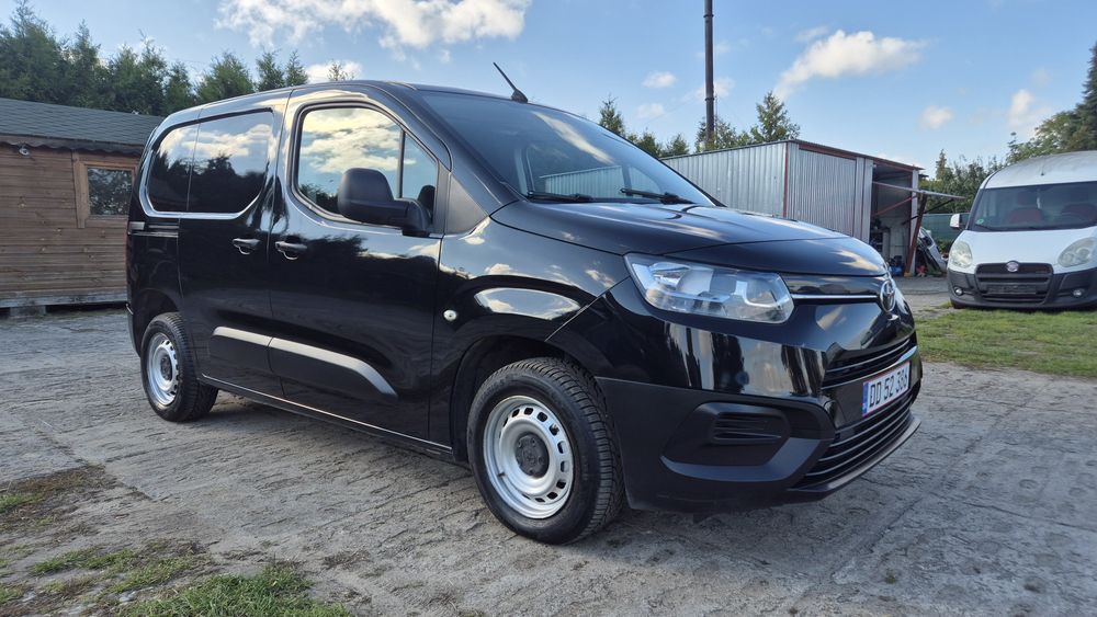 Toyota Proace City (Berlingo Partner) 1 5DCI rok 2021