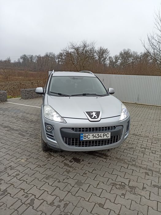 Кросовер  PEUGEOT 4007