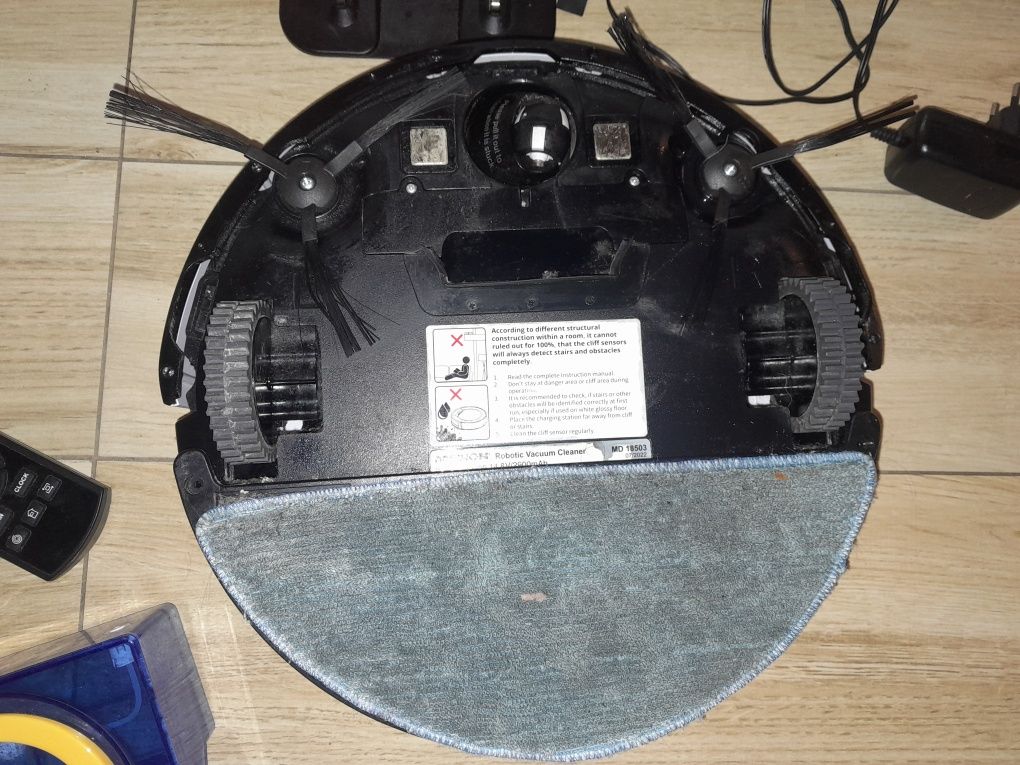 Odkurzacz Automatyczny Robot sprzątający MEDION z pilotem 2 w 1