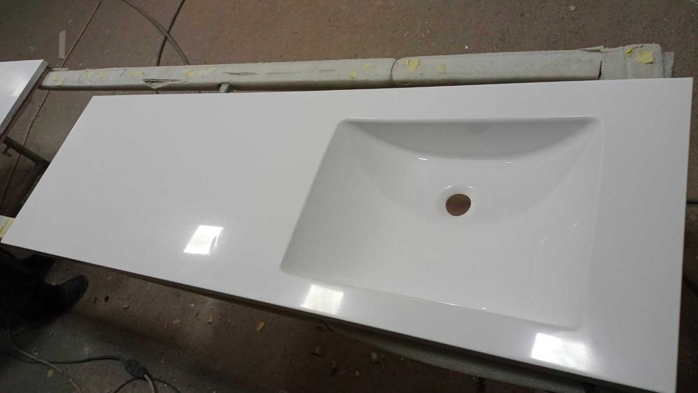 Умивальник інтегрований литий зі стільницею (столешня) на тумбу