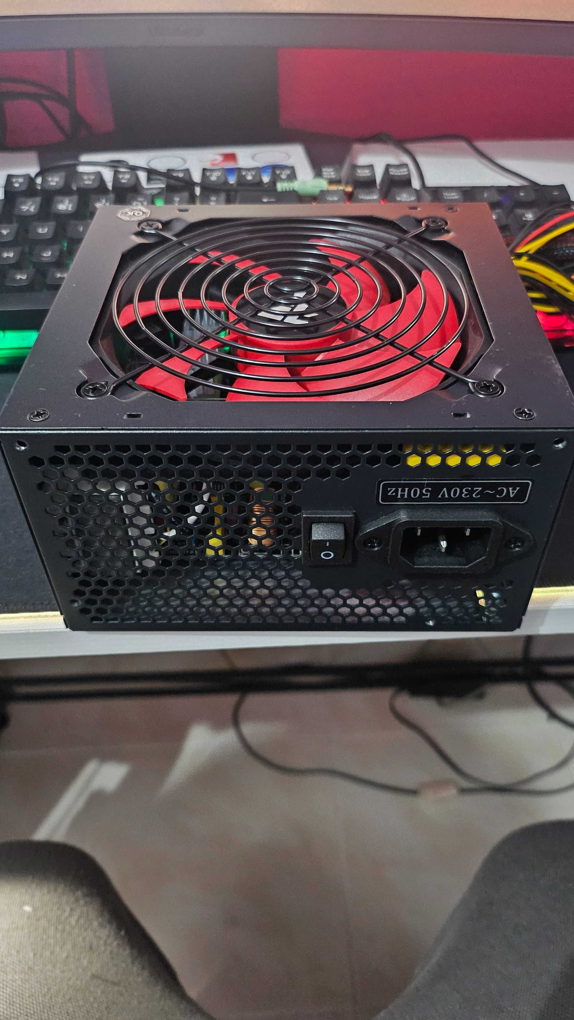 Fonte de Alimentação Gaming TEMPEST 550W