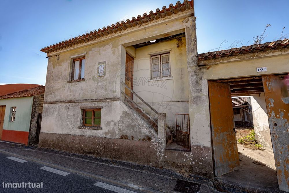 Moradia T4 para venda