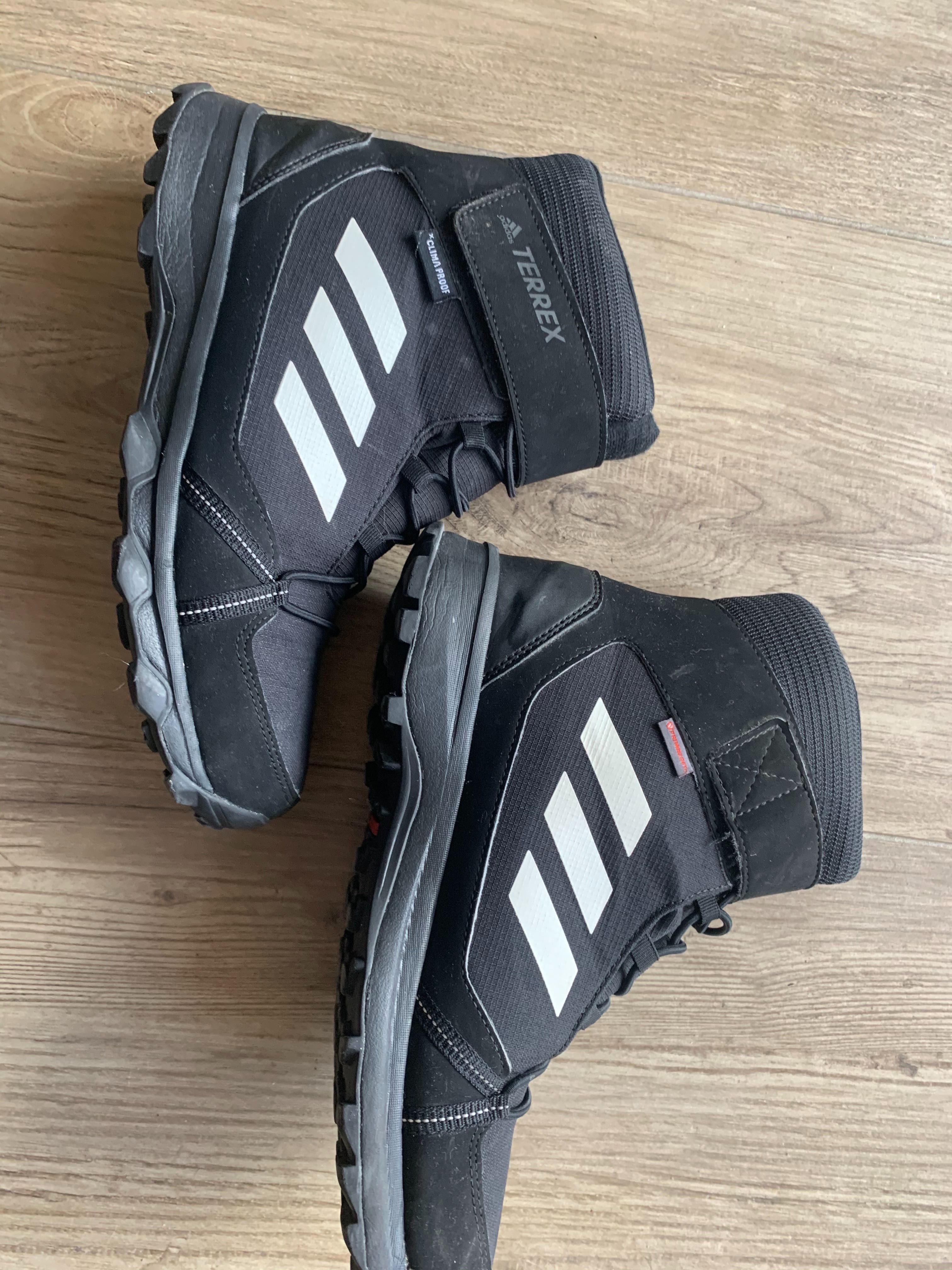 Buty Adidas Terrex roz 38