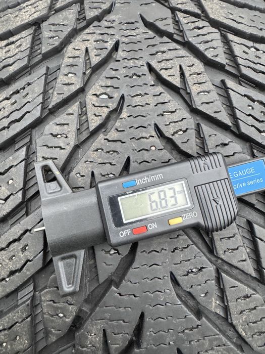 235/50 R19 Nokian 235 50 19