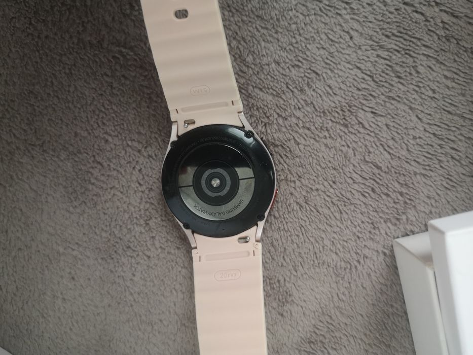 Samsung watch 4 в хорошому стані