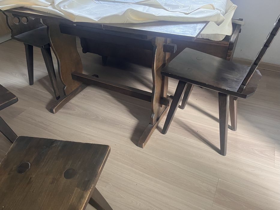 Goralskie meble z pelnego drewna. Komplet.