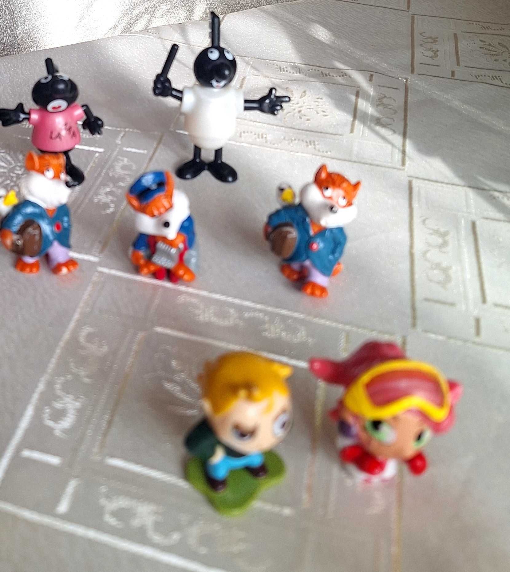Zestaw figurek z jajek niespodzianek Kinder i innych, darmowa wysyłka.