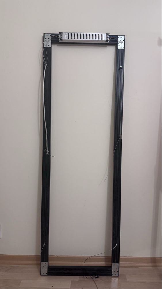 Lampa LED prostokątna.