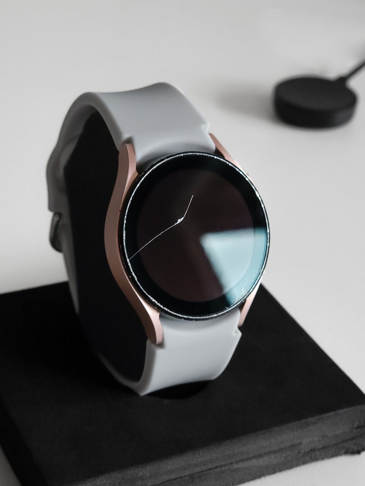 Смарт-годинник Samsung Galaxy Watch 4 40mm / SM-R865U /Pink Gold