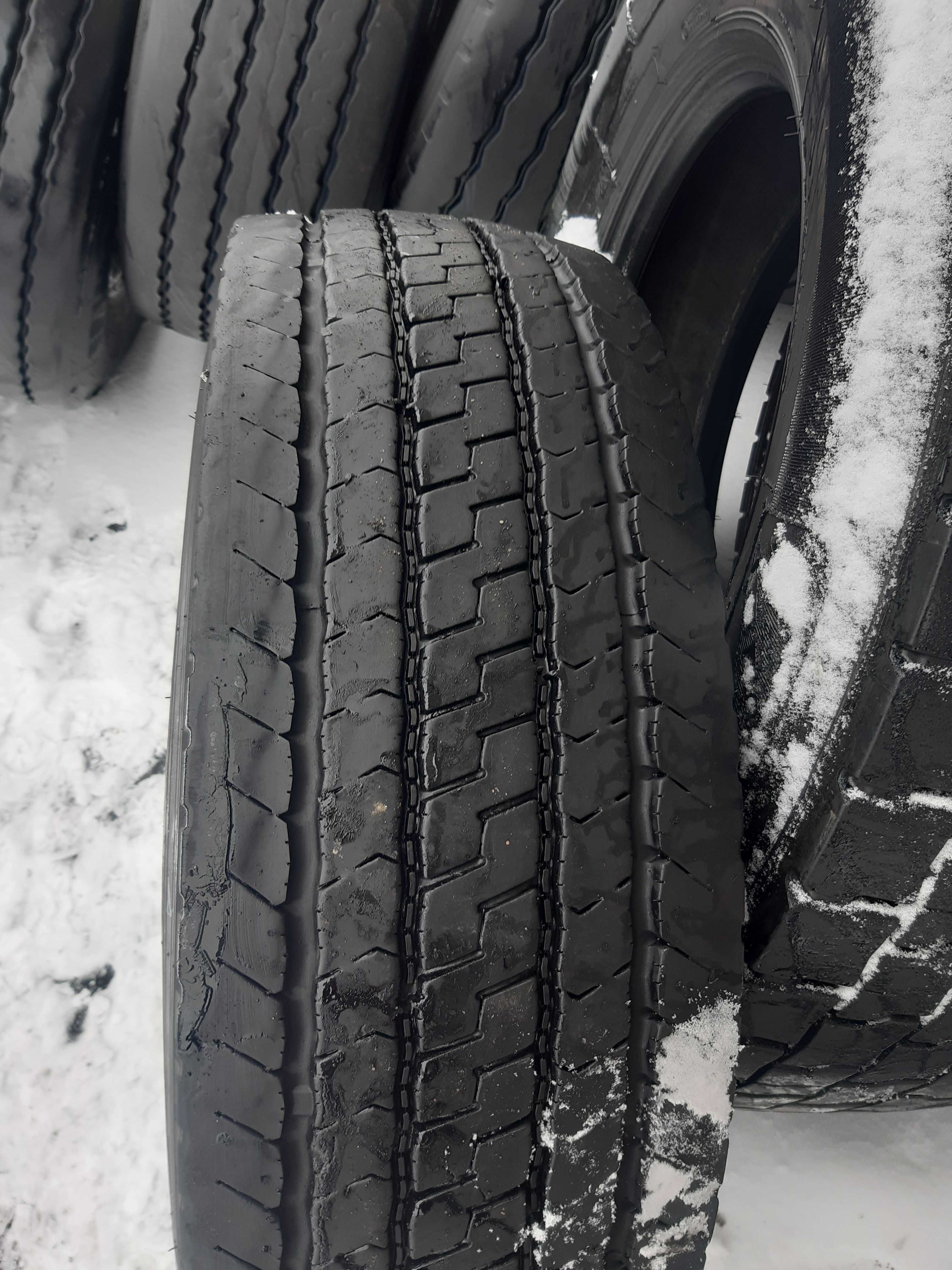 285/70R19.5 Bridgestone M788 przód