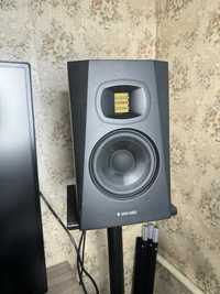 Adam Audio T5V + стойки