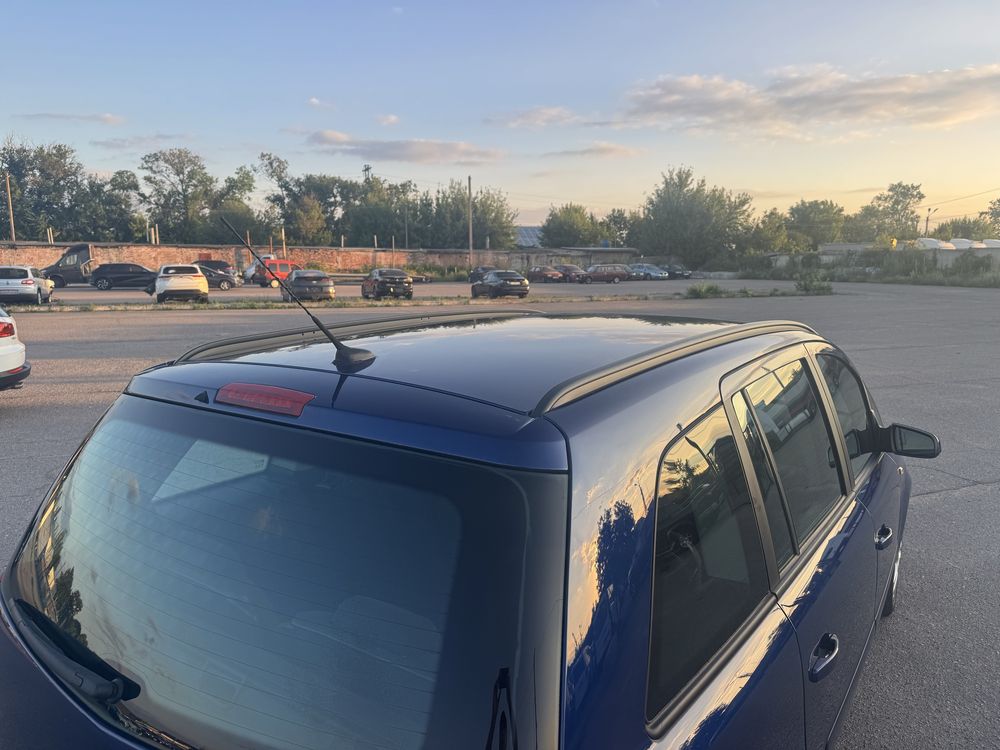 Opel Zafira 1,6 бензин 7 місць