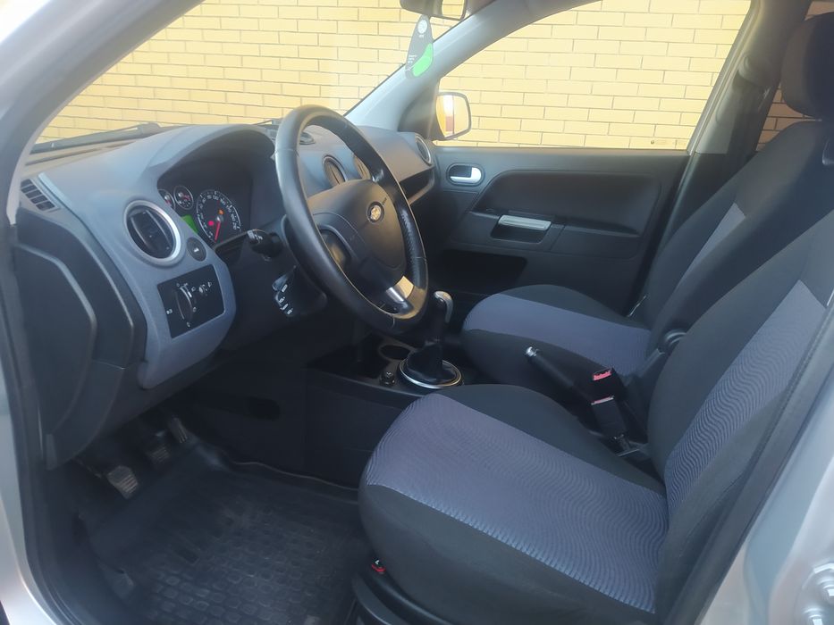 Ford Fusion 2011 1.6л.