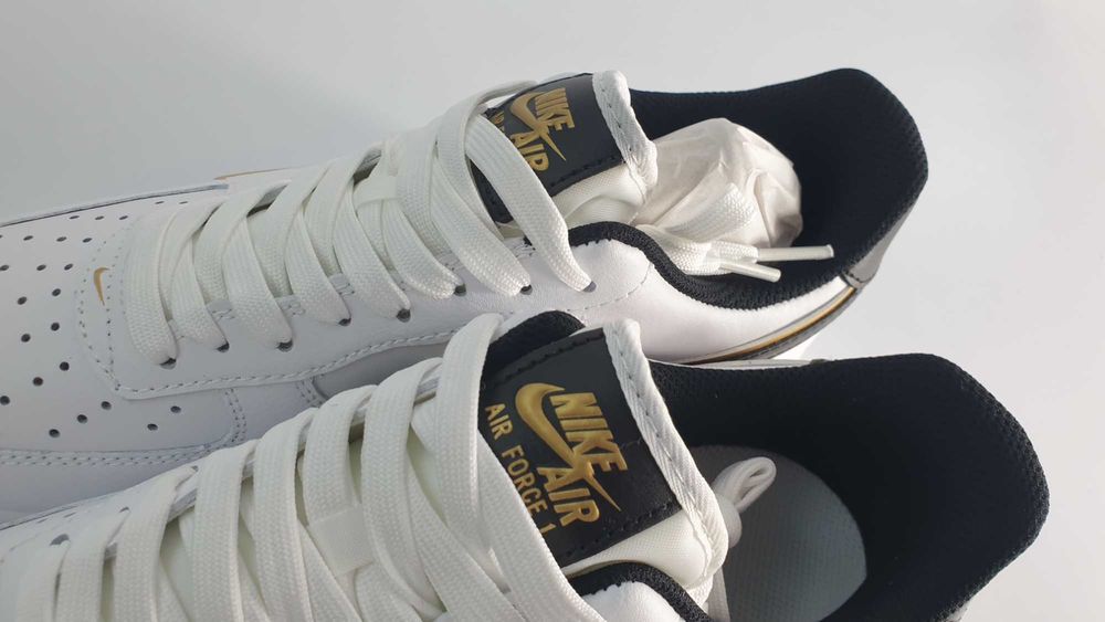 Buty Męskie NIKE AIR FORCE 1 r. 44,5 Sneakersy Skórzane