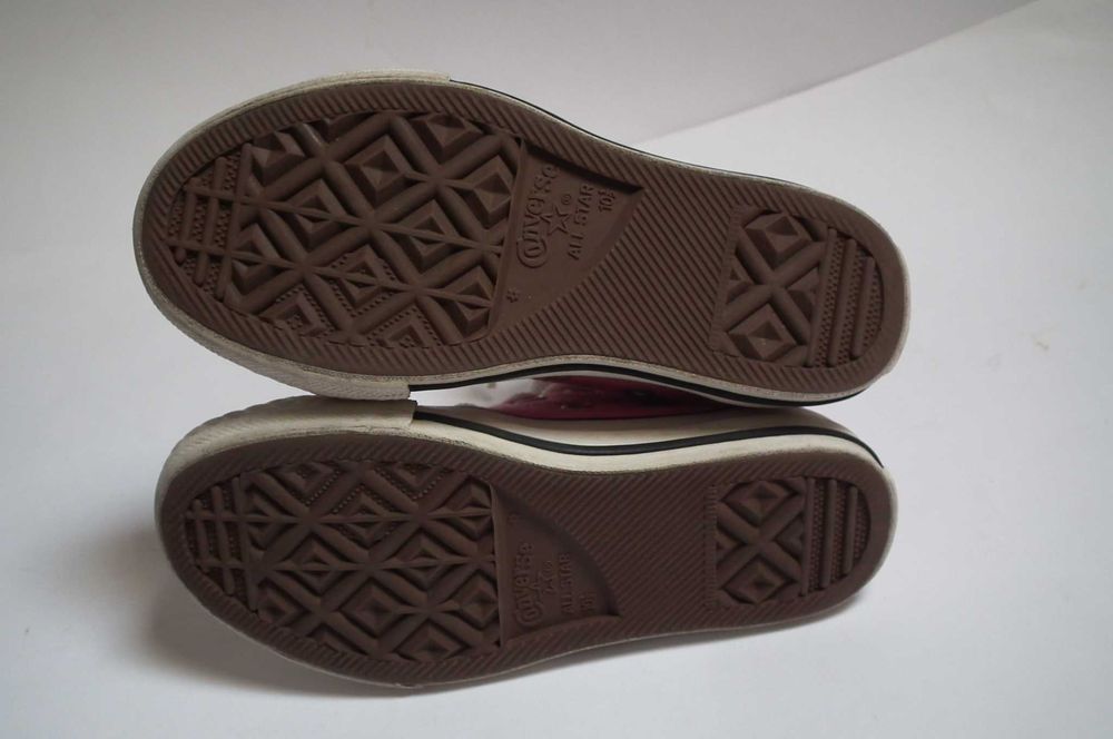 Converse All Star Chuck Taylor de criança, tam. 27. Envio grátis.