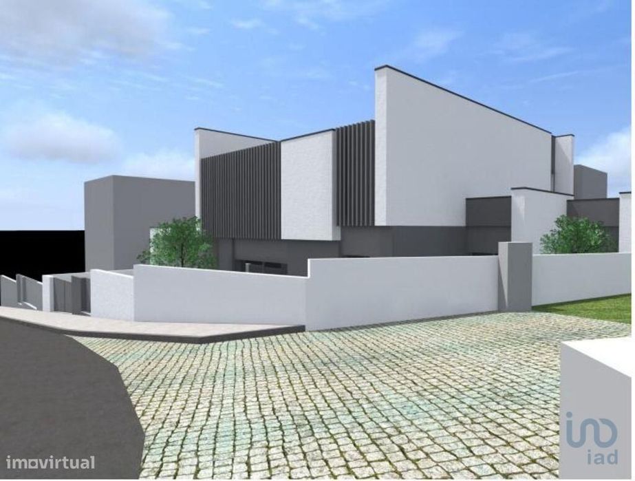 Casa / Villa T3 em Barroselas E Carvoeiro de 242,00 m2