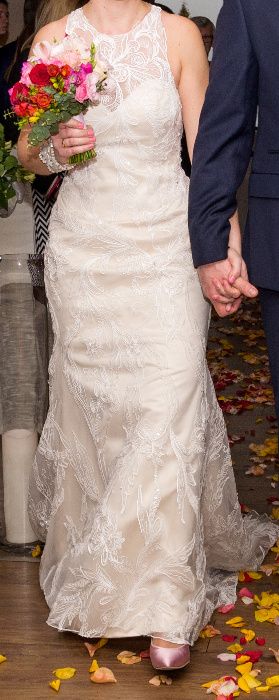 Suknia ślubna syrena Lillian West 6329