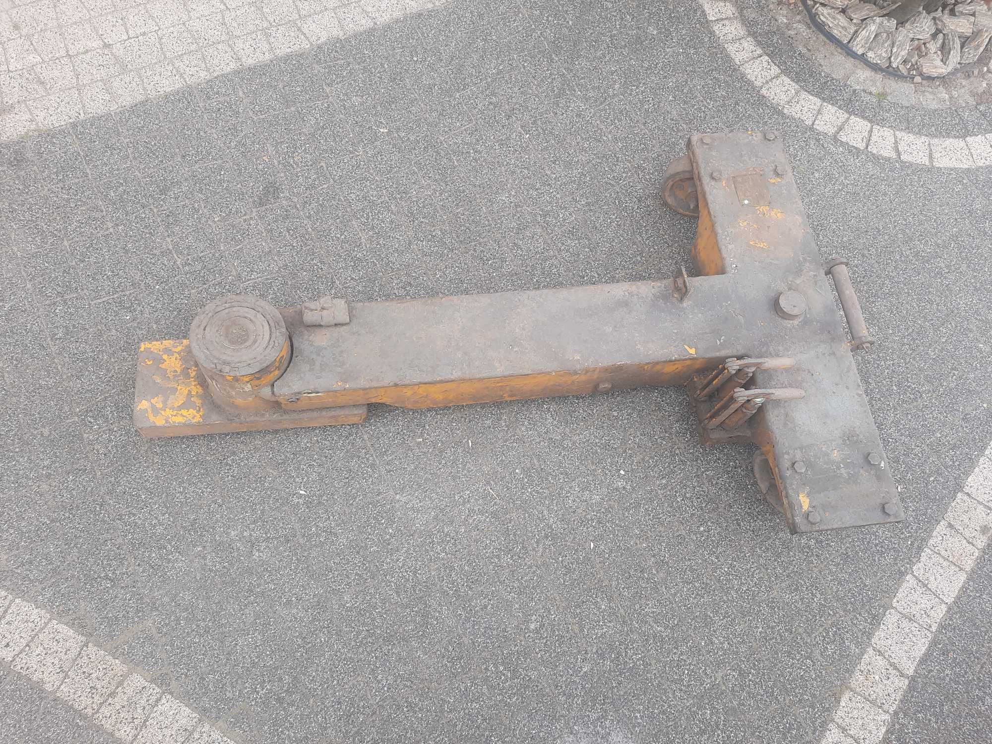 Podnośnik do samolotow ciezarowek  tirow autobusow