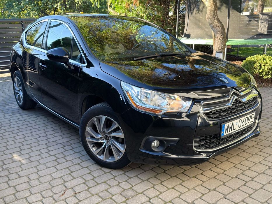 Citroën DS4 Citroën DS4 • 2015 • 44 tys. km • 1.6 Benzyna • Serwisowany • Jak nowy