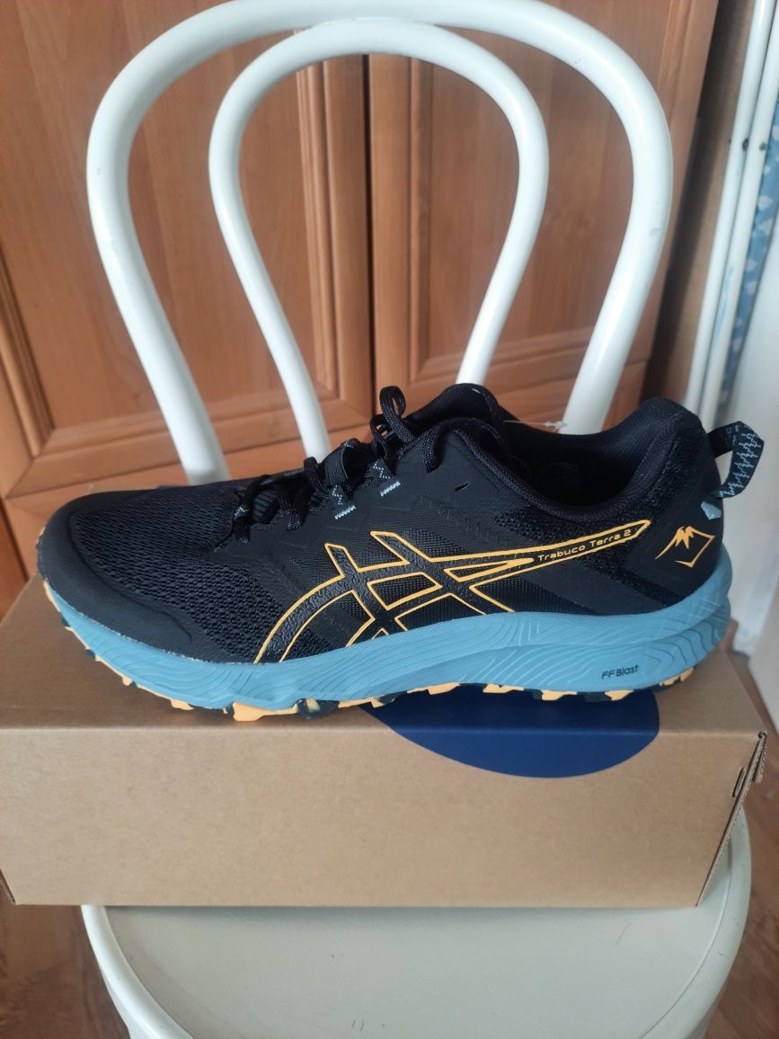 Nowe buty męskie Asics rozmiar 48