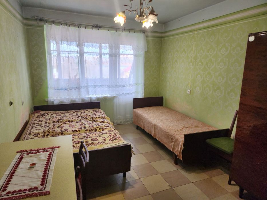 Продам 2 кімнатну вул. Пулюя