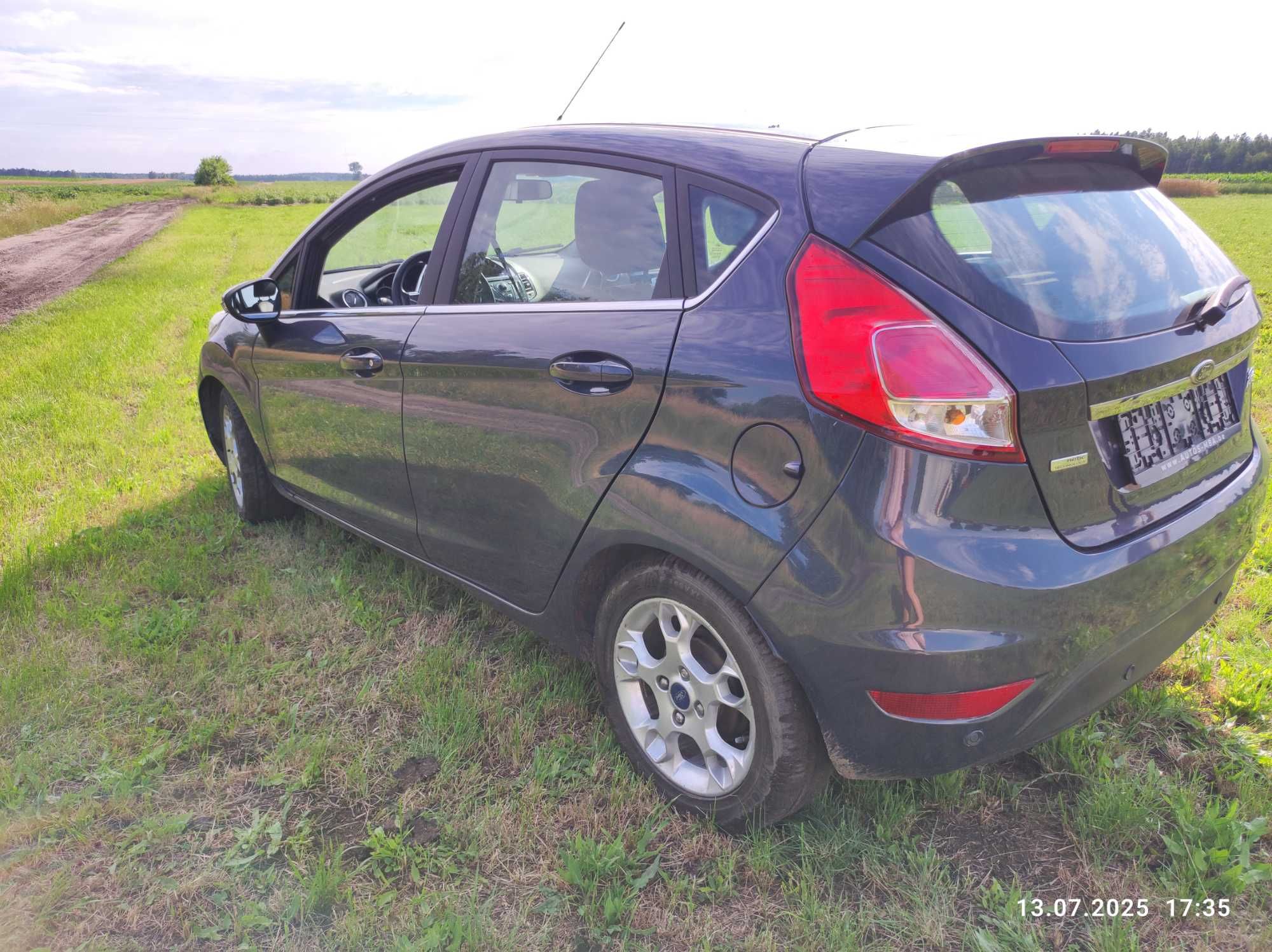 Sprzedam Ford fiesta MK7 2014