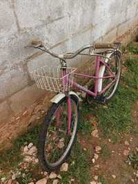 Vendo bicicleta rosa