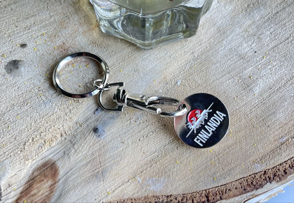 Breloczki zestaw 5 szt Finlandia brand nowe w folii metalowe
