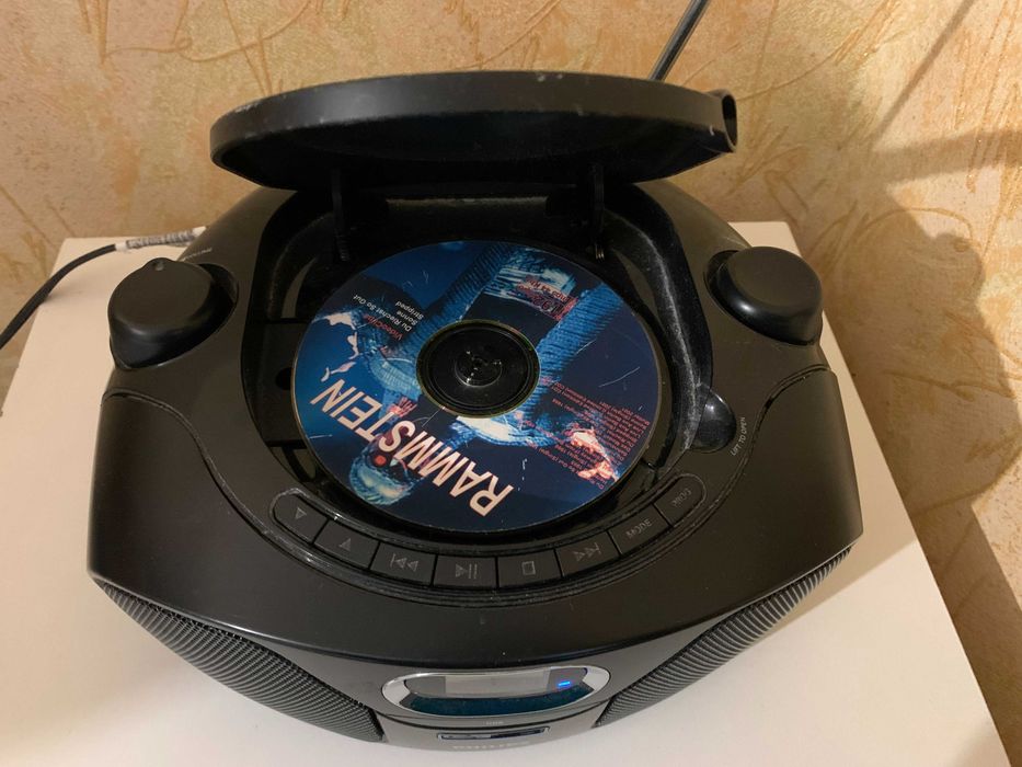 Магнітола PHILIPS AZ-382/12