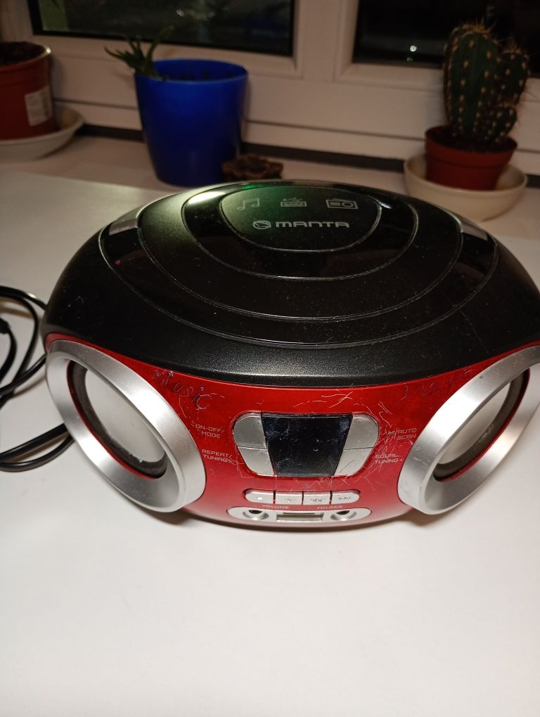 Radio radio radio