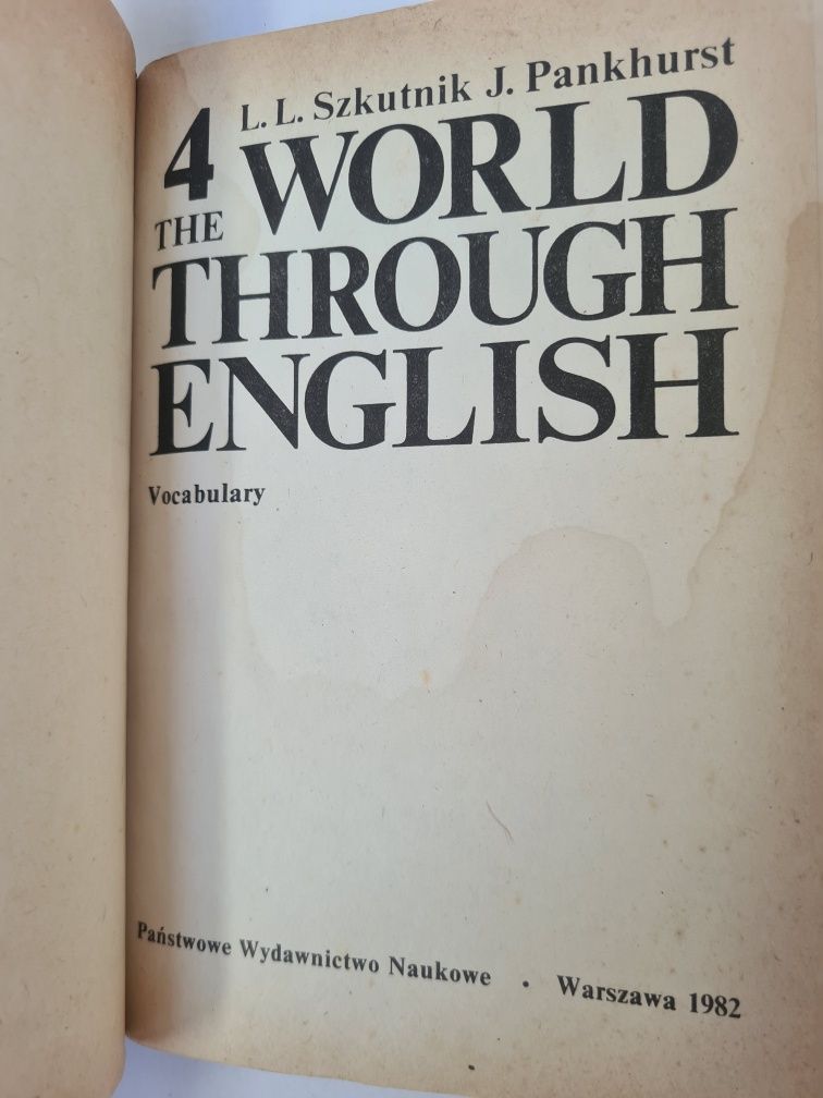 The world through english 4 - Leon Leszek Szkutnik