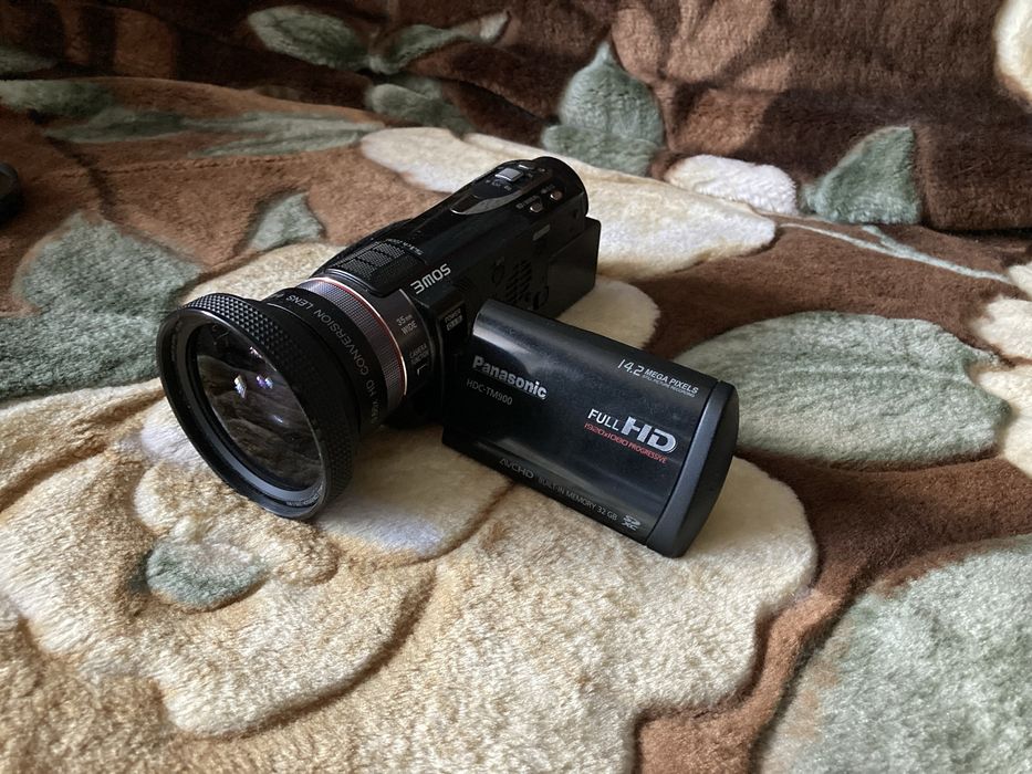 Panasonic HDC-TM900 видеокамера