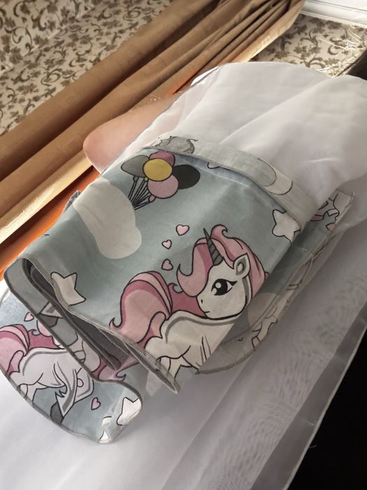 Бортики в дитяче ліжко