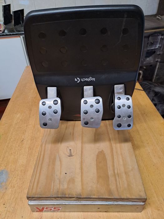 Vendo volante loghitec g29 com mudanças