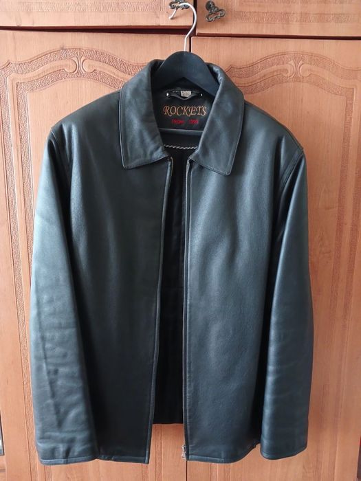 Чоловіча шкіряна куртка