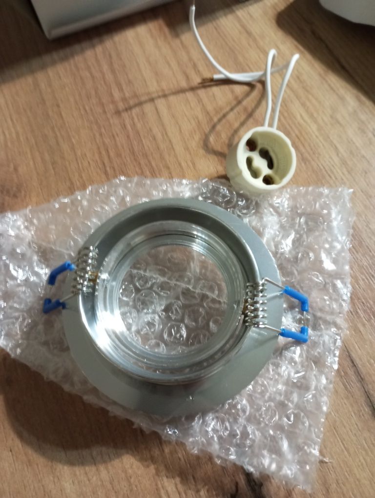 Regulowana oprawa LED