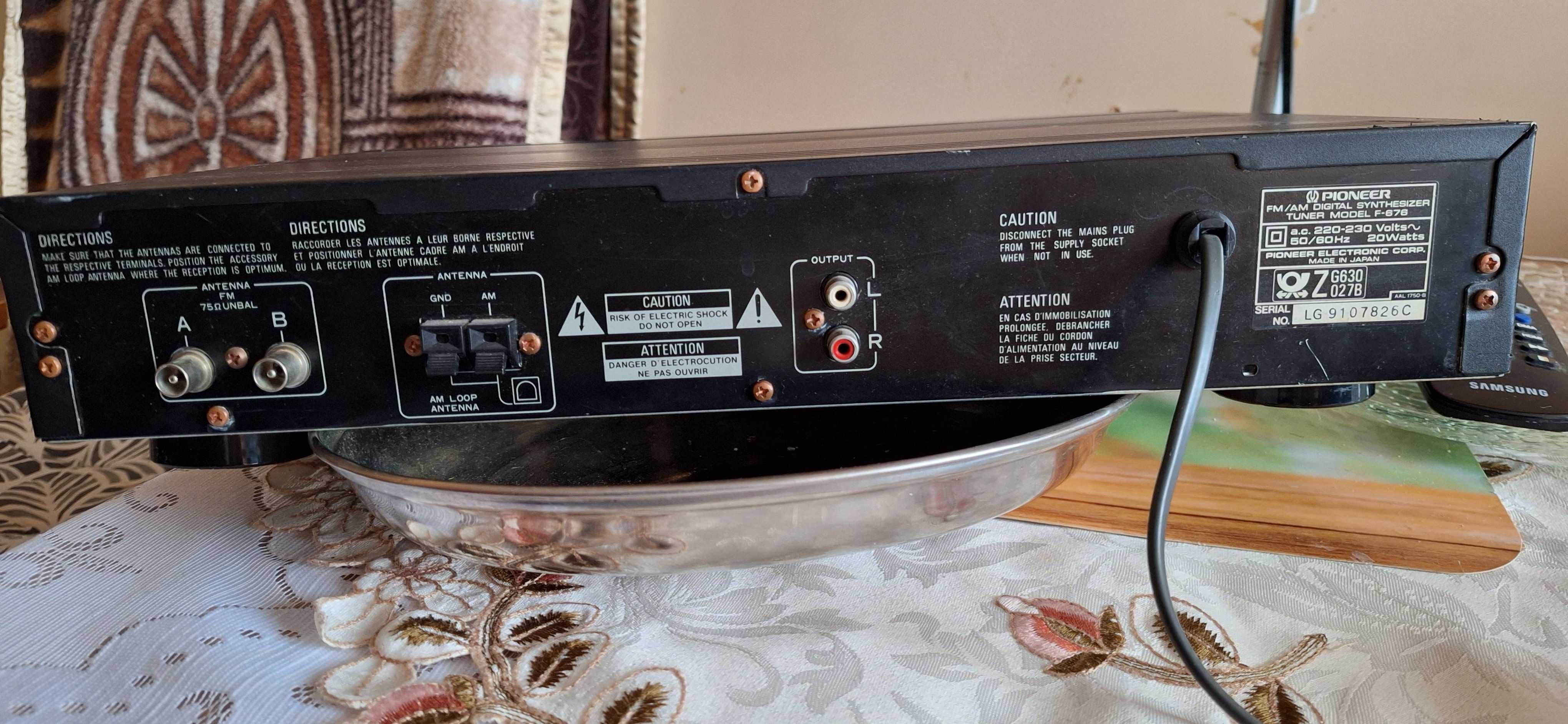 Tuner Pioneer  , F 676 , sprawny