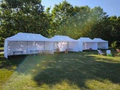 namioty krzesła stoły