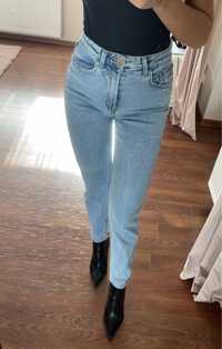 Spodnie jeans Stradivarius 34(XS)