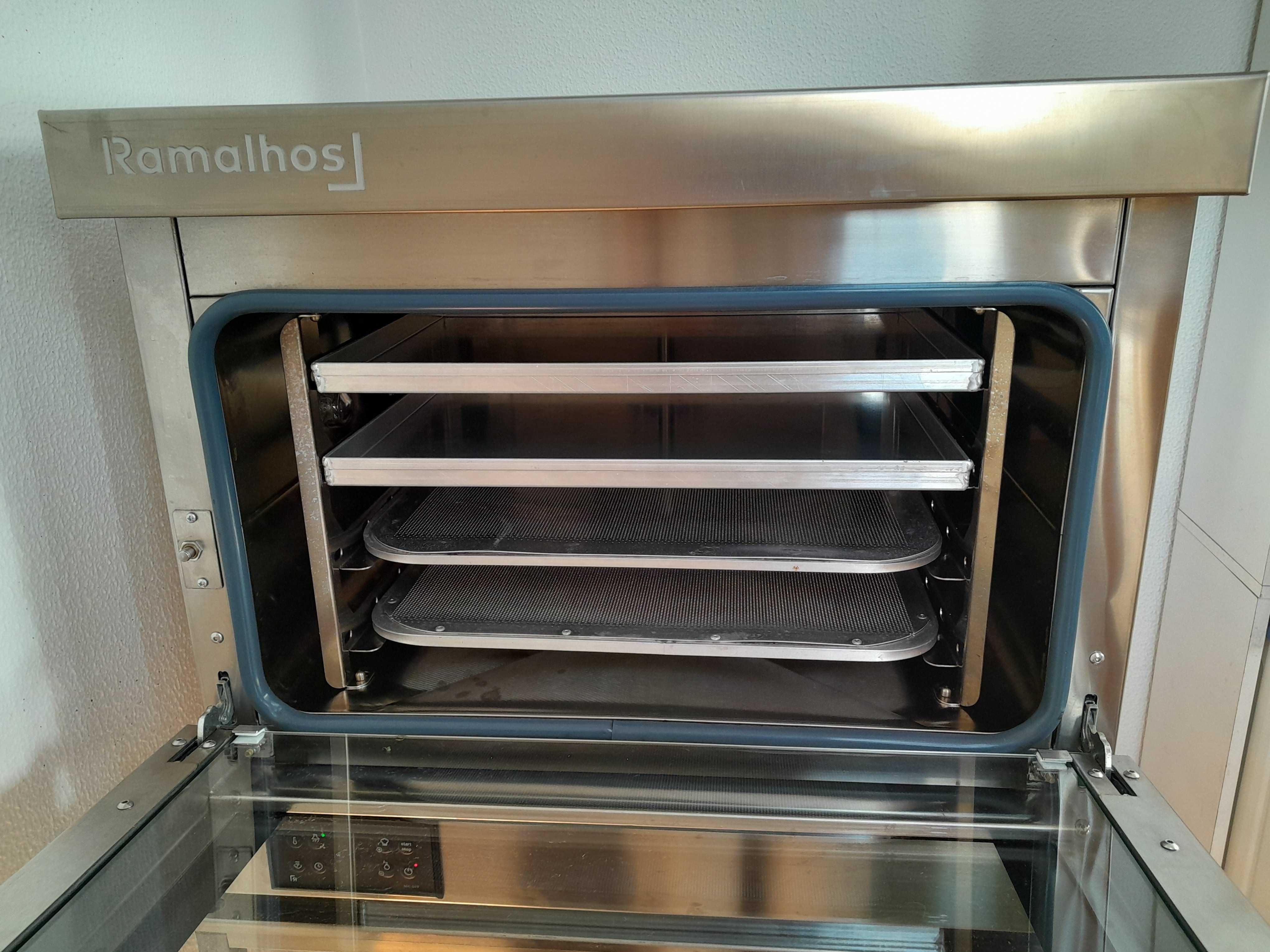 Forno Ramalhos Microram XS + móvel de suporte de tabuleiros