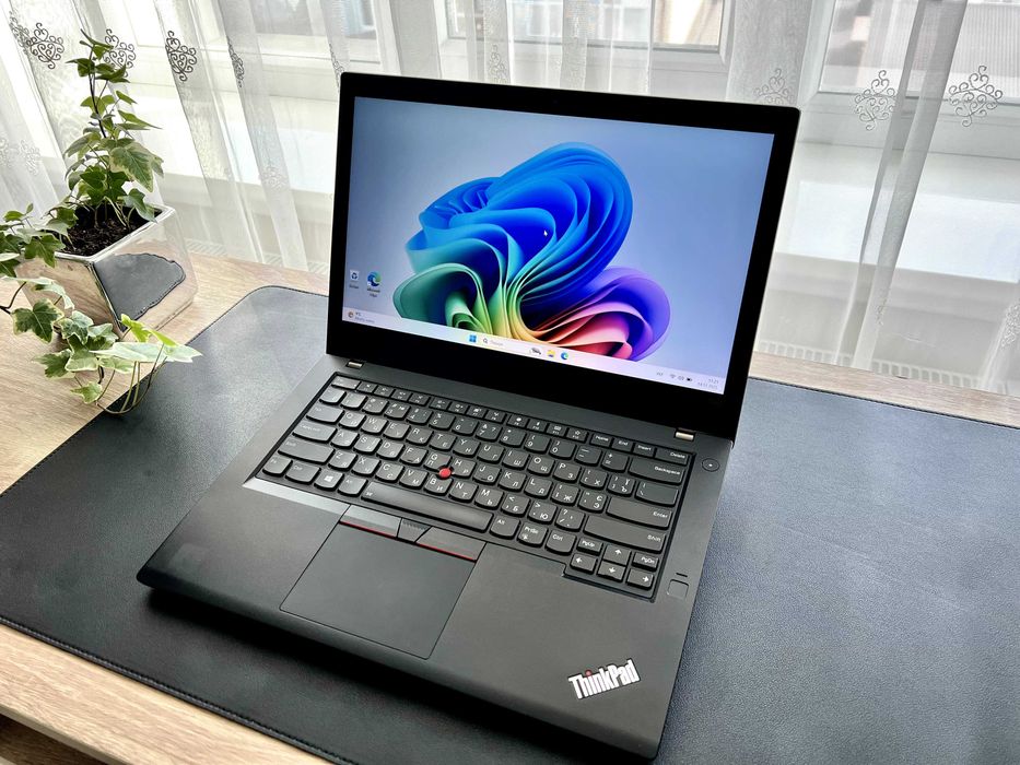 Lenovo ThinkPad T480 • i7-8550U • 16GB RAM • 256GB SSD