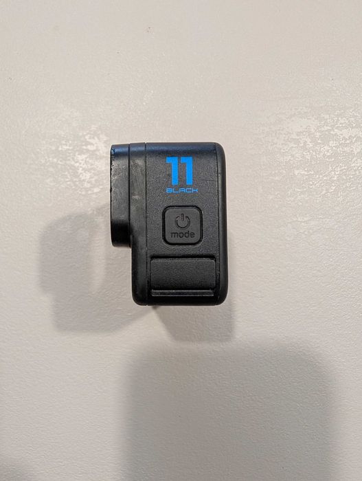 GoPro 11 black - екшн камера + 2 батарейки + Зарядна станція