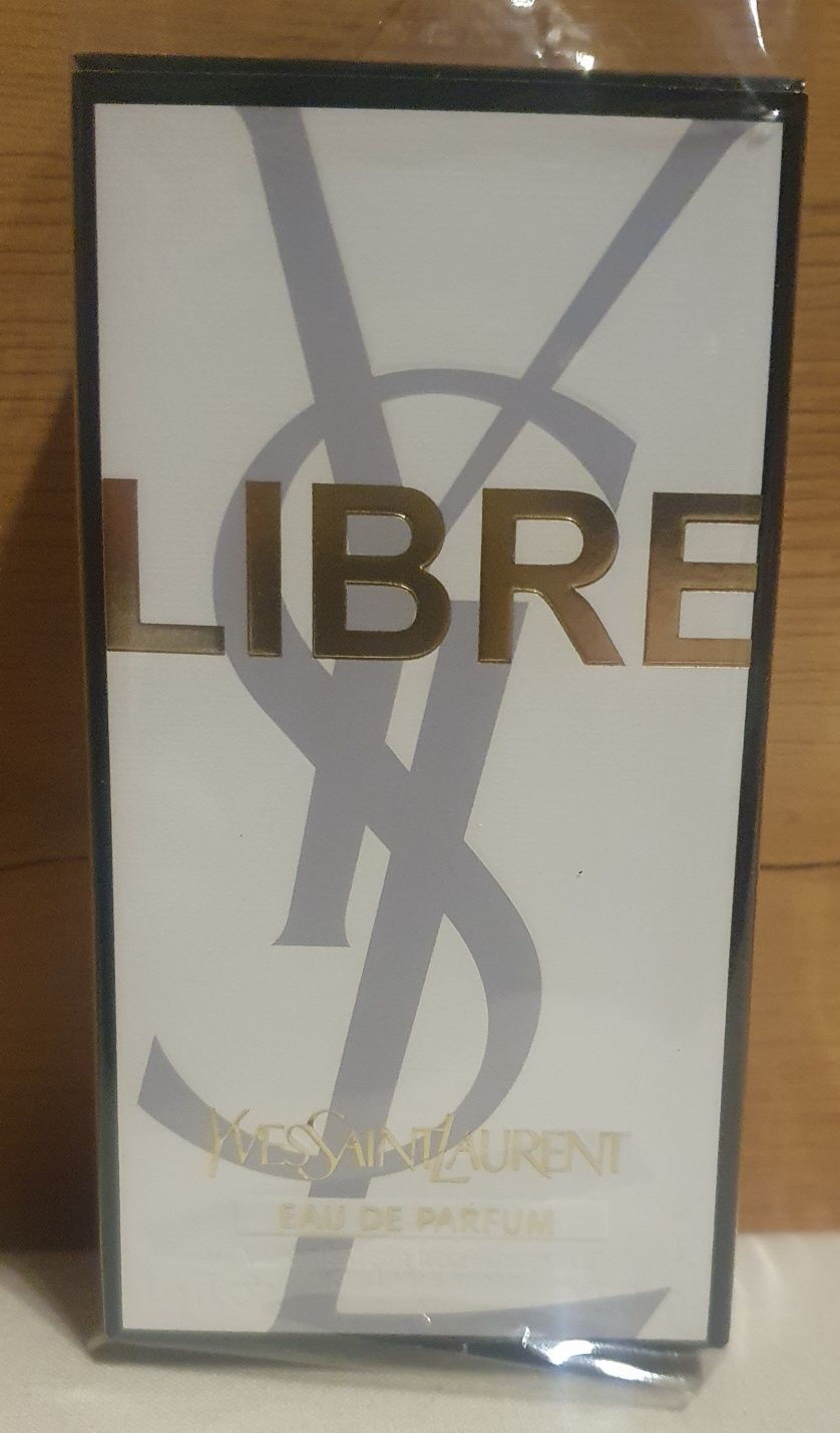 Oryginalne pudełko po perfumach Yves Saint Laurent
