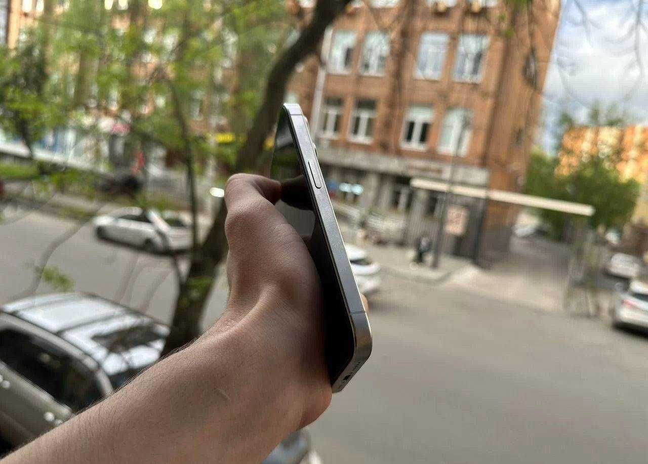 iPhone 15 Pro, 256 ГБ