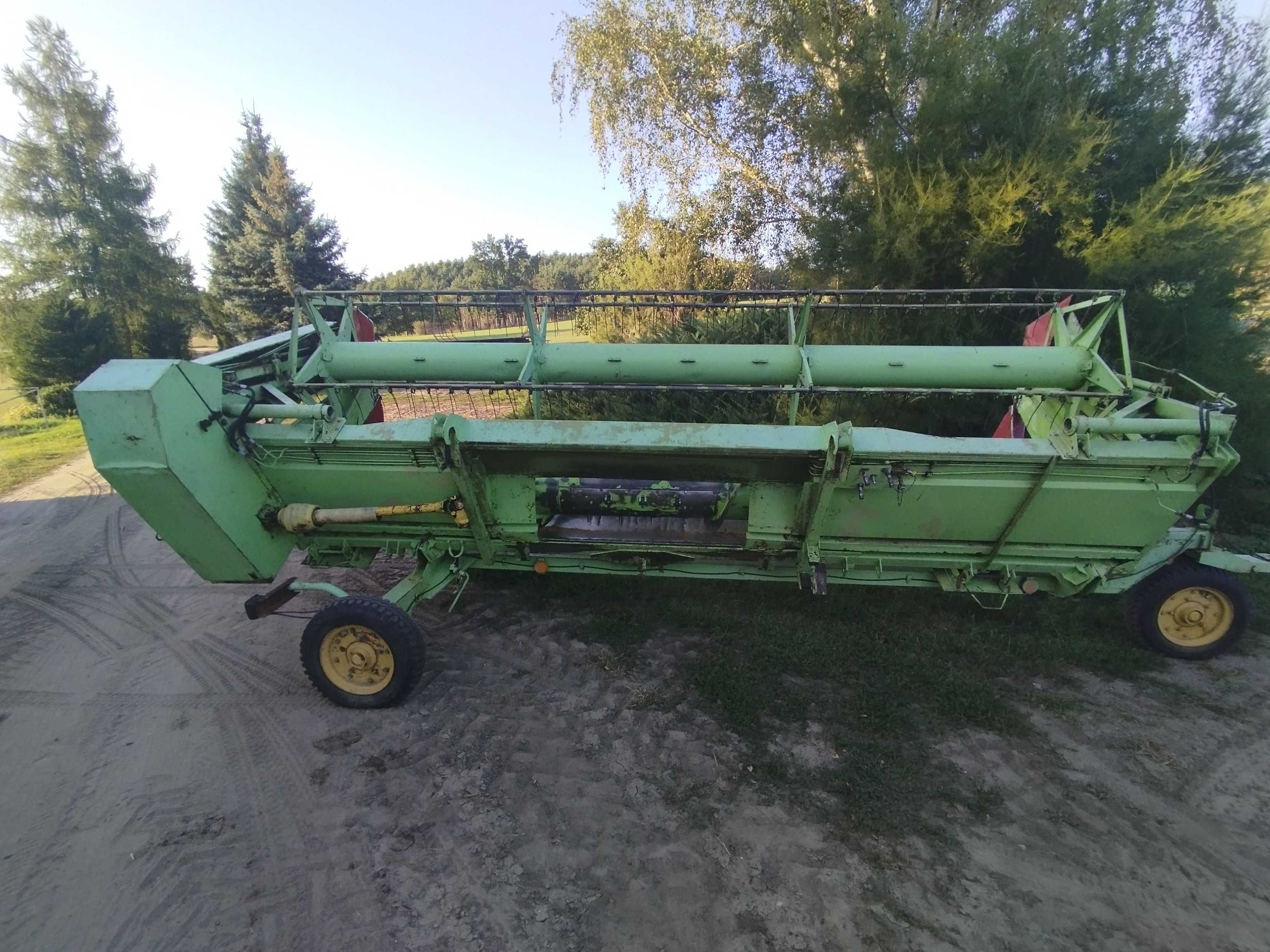 Kombajn zbożowy Fortschritt E524 MDW