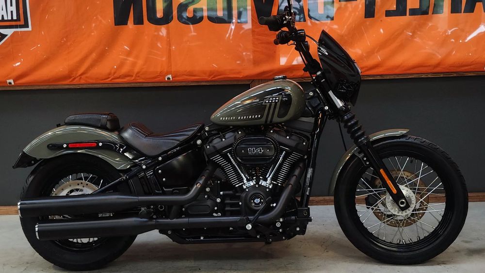 Harley-Davidson Softail Street Bob FXBBS 114ci Street Bob Special Softail Dyna Low Rider