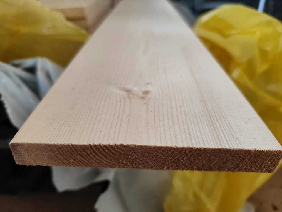 Deska 19x146x4,50m  4-str strugana, sucha, świerk
